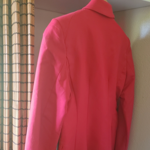 Blazer - Picture 4 of 4